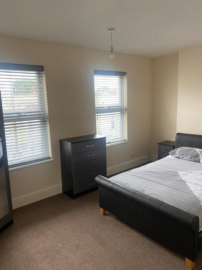 Spacious 4 Bedroom House Near Stokes Croft!! Central!!! 브리스틀 외부 사진